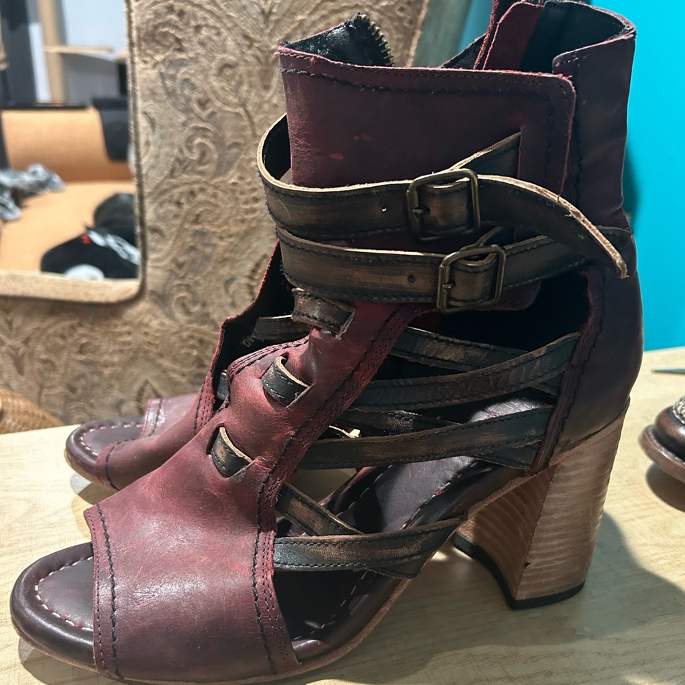 Freebird by Steven Boots, women’s size 12